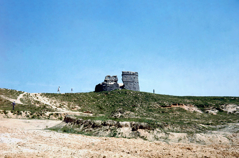 Hwaseong Fortress defense wall 1972.jpg