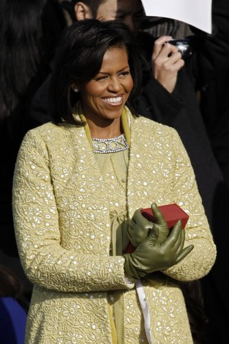 michelle-obama-090120-hold-bible-a.jpg
