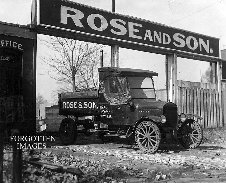 FORD COAL DELIVERY WAGON AND COALYARD 1920s.jpg