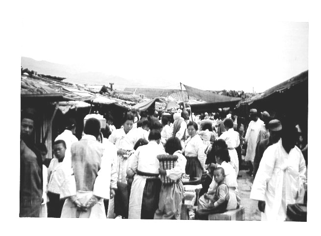 Market Day at Wonju (Korea) 1950.jpg