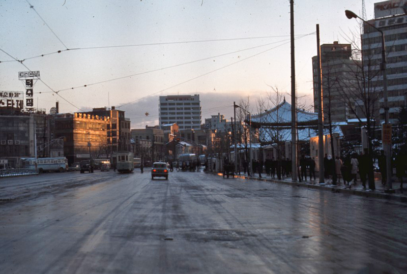 City Hall Square, Seoul, Dec 1965.jpg