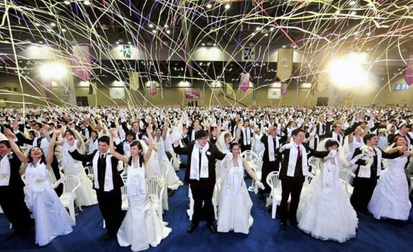 10000-couples-wedding-ceremony-goyang-seoul-south-korea-stills-pictures-photos-9.jpg