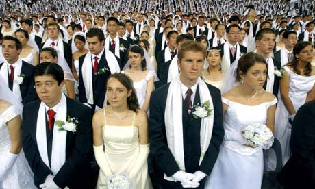 10000-couples-wedding-ceremony-goyang-seoul-south-korea-stills-pictures-photos-2.jpg