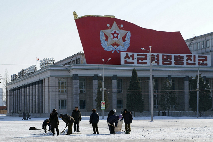 Kim Il Sung Square.jpg