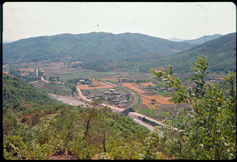 Iryeong-ni, Jun 1965.jpg