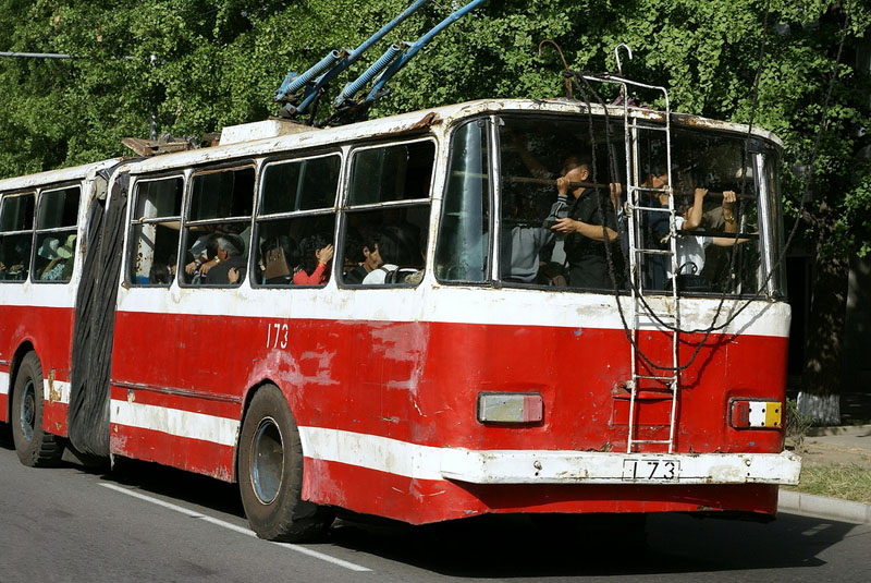 zPyongyang 173 trolleybus.jpg