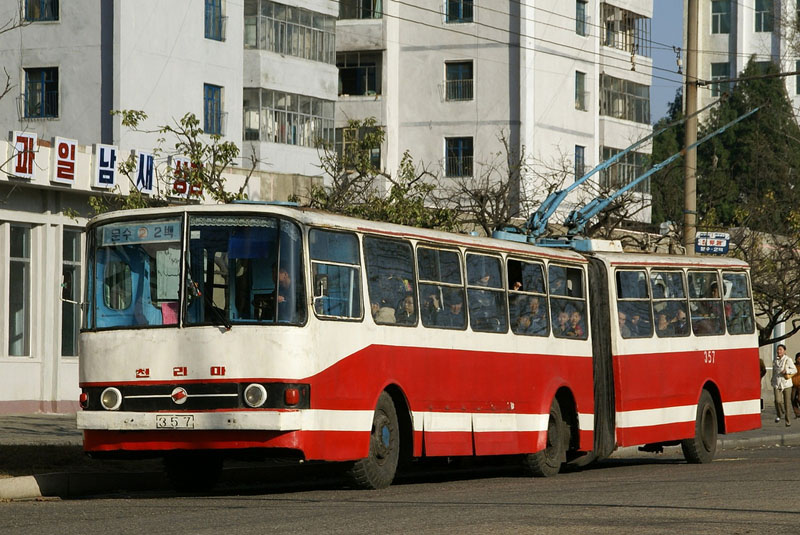 zChollima trolleybus.jpg