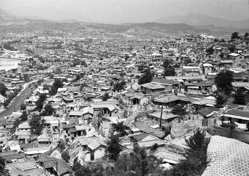 Housing Above Dashin-no, Seoul, 1968namsan.jpg