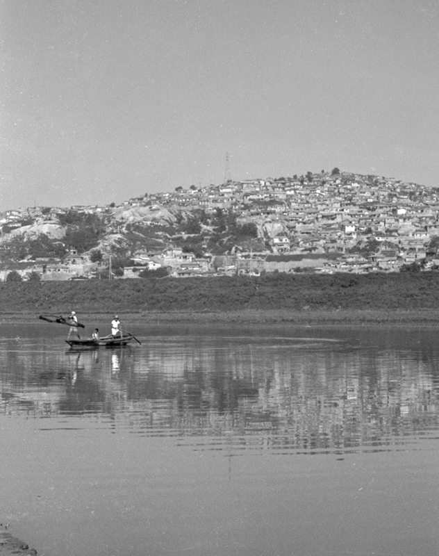 Casting Fishing Net on Jungnang-cheon, 1968.jpg