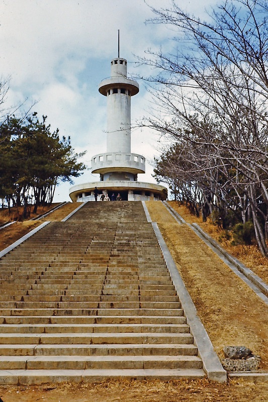 25a Chinhae tower.jpg