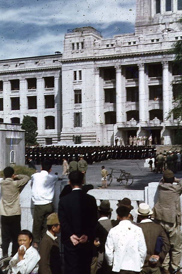 1945 in Seoul.jpg