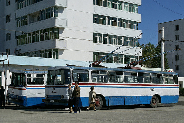 66Wonsan trolleybusses.jpg