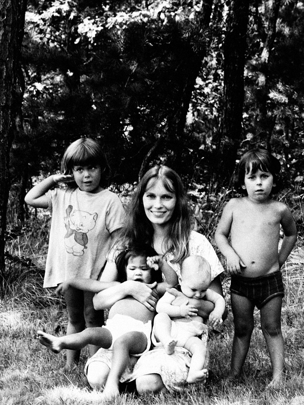Mia Farrow and her children in Martha
