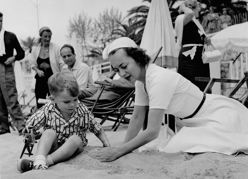 Olivia de Havilland with son..jpg
