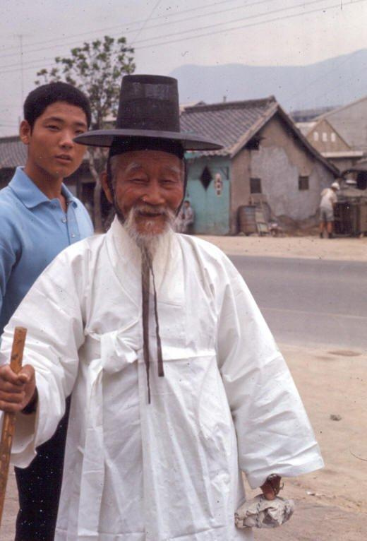 174 Korean Old Man.jpg