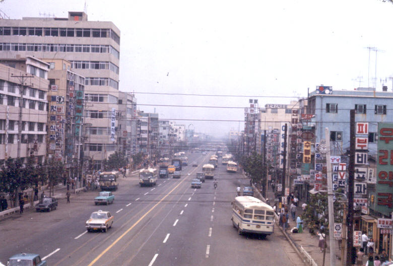 252 City Street in Pusan.jpg