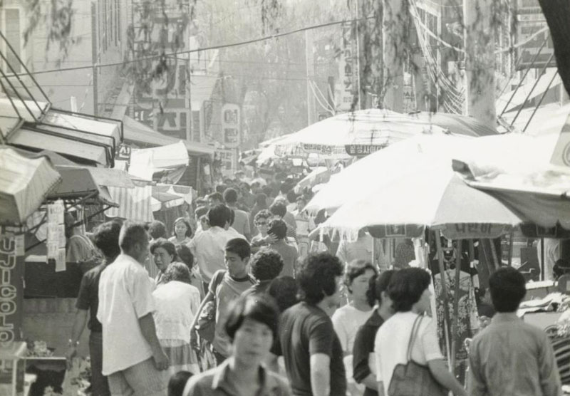 Seoul side street 1978-79.JPG