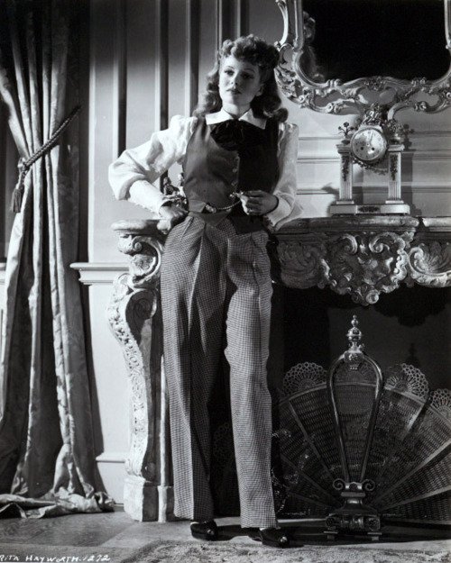 Rita Hayworth, 1940s,.jpg