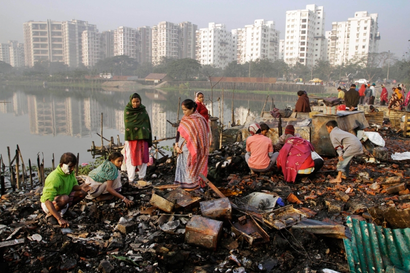Slum-dwellers-around-the-world-22.jpg