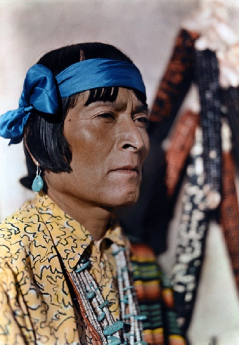 New-Mexico-A-portrait-of-a-Native-American-wearing-turquoise-earrings-Santa-Fe.jpg