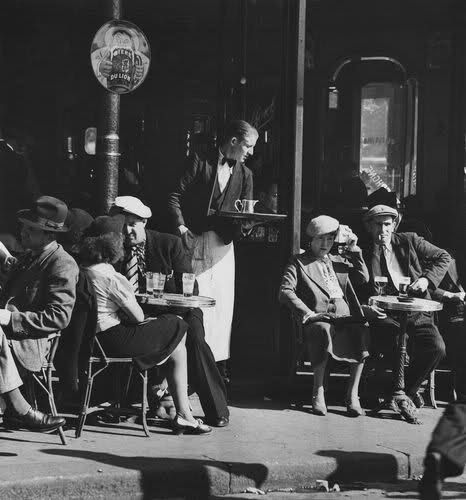Café on the Bastille, Paris.y Fritz Henle 1938.jpg