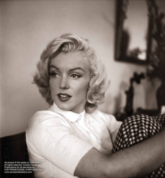 A_series_of_never-before_seen_pictures_of_Marilyn_Monroe_are_published_in_new_book_(2).jpeg