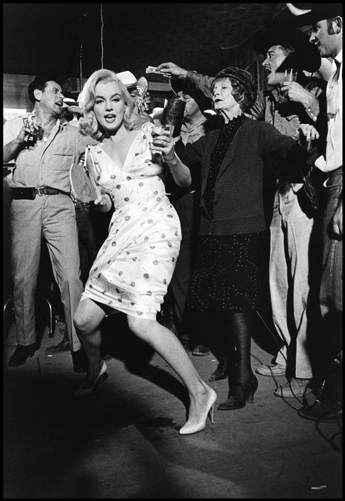 1960. Marilyn MONROE in the filming of The Misfits.jpg