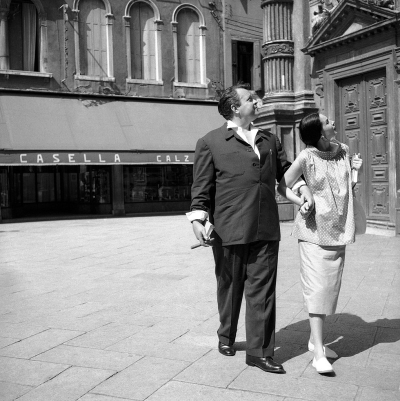 Orson Welles and Paola Mori.jpg