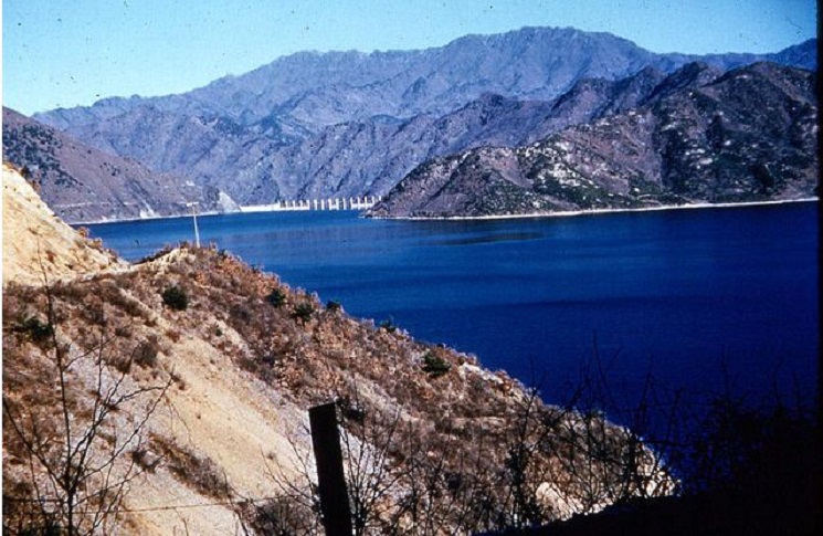 Hwachon Reservoir-Dec. 1952.JPG