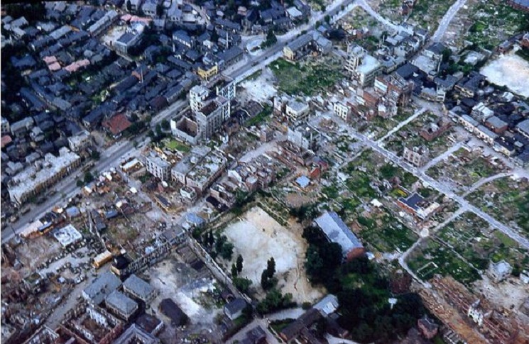 Aerial wide angle view of Seoul showing repair of bomb debr.JPG