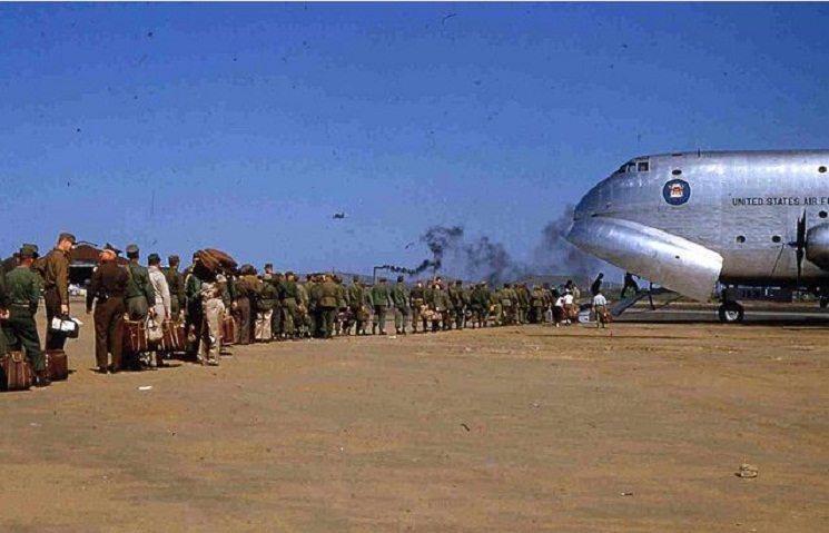 K16SGetting on the C-124 May 1953.JPG
