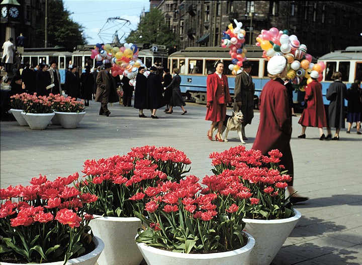 Wonderful Color Photos of Stockholm, Sweden from 1930-1964 (12).jpg