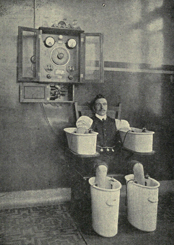 Electrical baths  1910.jpg