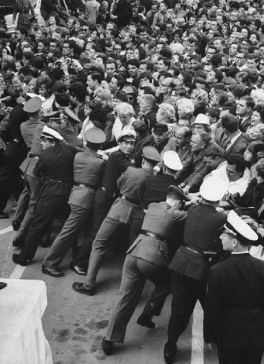 05 German police restrain crowds during President Kennedy