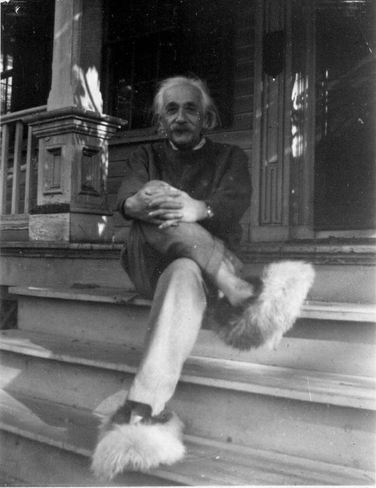 Albert Einstein wearing fuzzy slippers.jpg