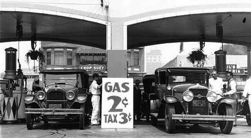 Gas prices vs Tax.jpg