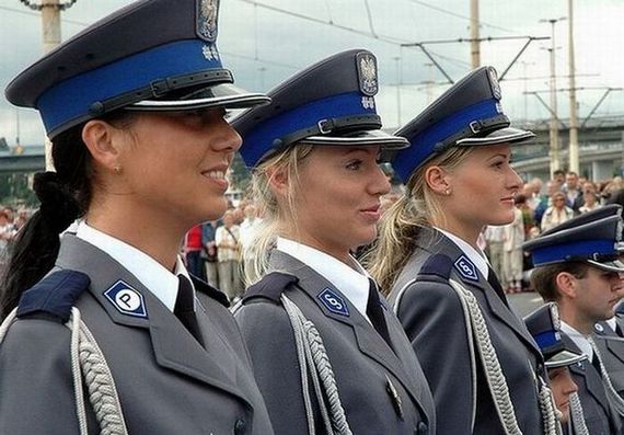female-police3.jpg