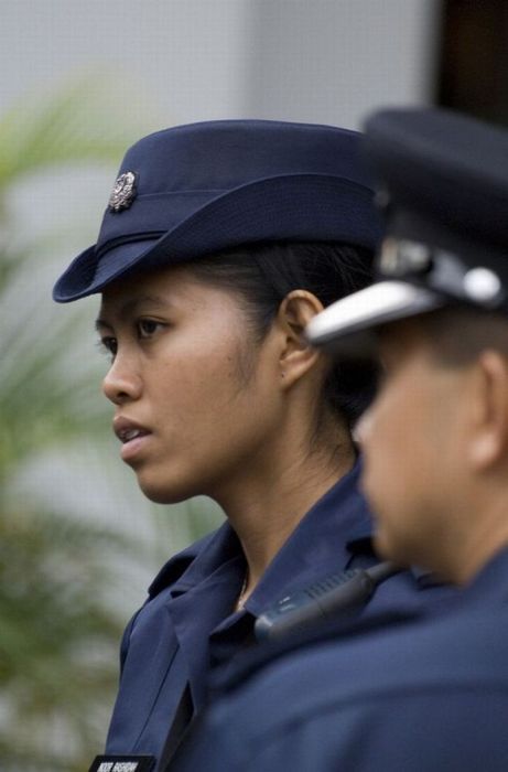 female-police9.jpg
