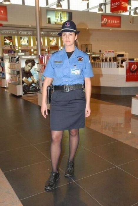 female-police39.jpg