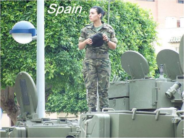 female soldier12.jpg