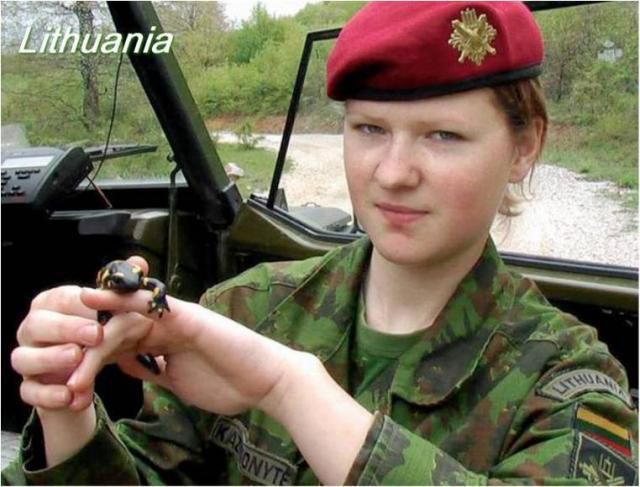 female soldier15.jpg
