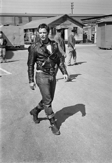 4Marlon Brando 1954.jpg