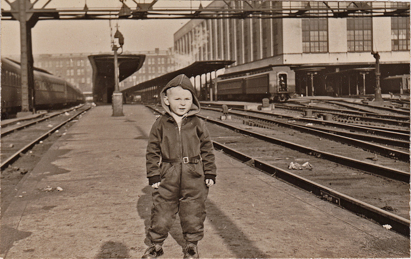 17Geo at Boston Station 1943.jpg