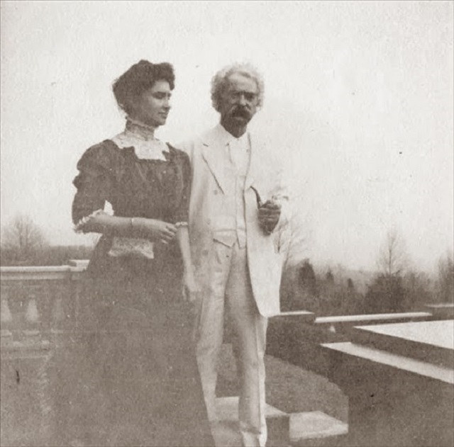 819 Hellen Keller and Mark Twain1.jpg