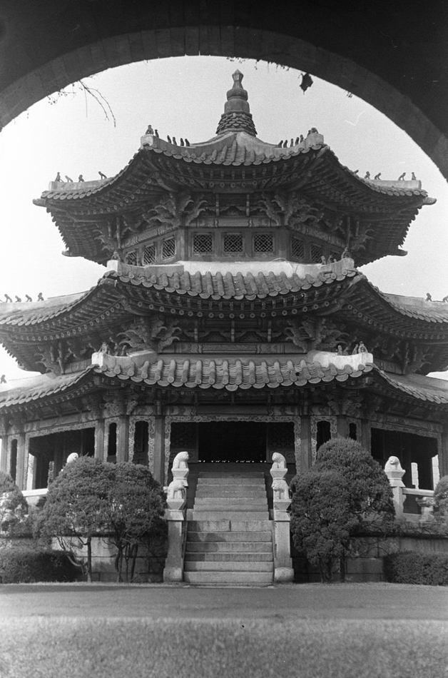 23 Pagoda, 1952.jpg
