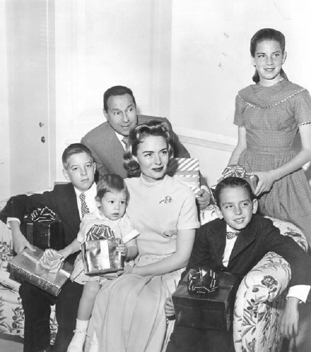 Publicity photo of actress Donna Reed and her family, 21 April 1959..jpg