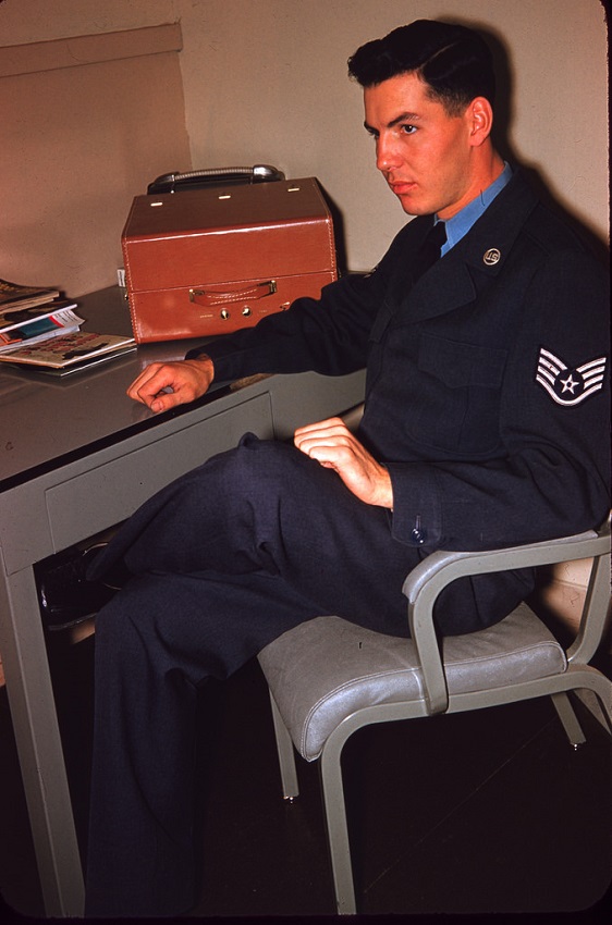 Sgt. Robert L. Walworth, 28 Oct 1955.jpg
