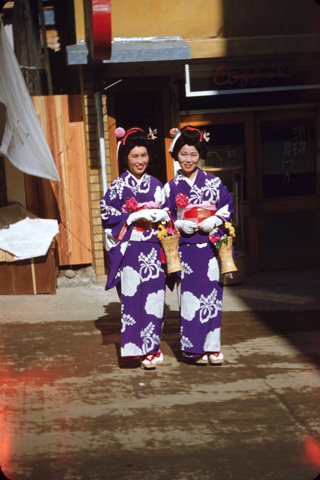 64 Geisha Girls in Atami, Mar. 1952.jpg