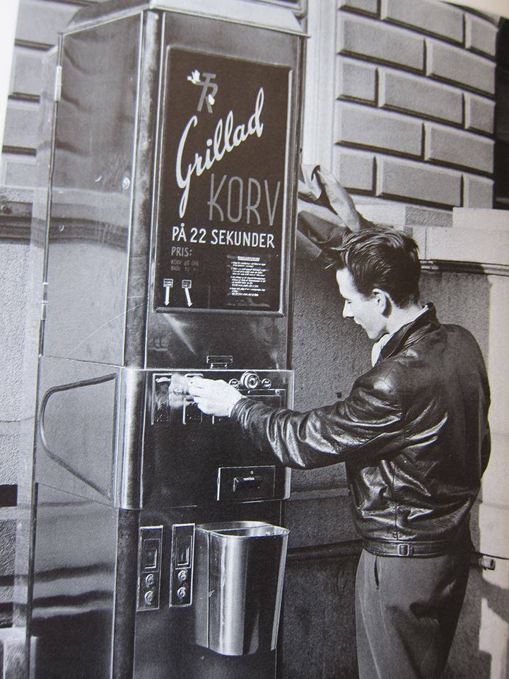 1950’s automated hot dog machine in Gothenburg, Sweden..jpg