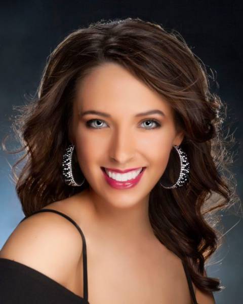 Miss Michigan 2015 Emily Kieliszewski.jpg